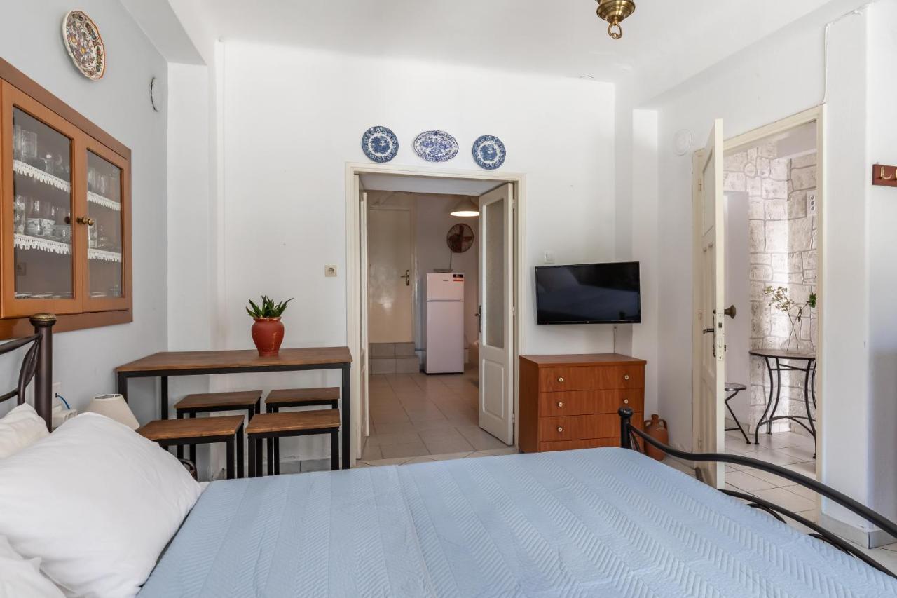 Yiayia'S Guesthouse Bandar Skopelos Luaran gambar